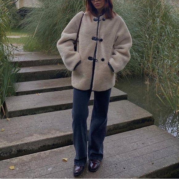 NWT MANGO Appliqués faux-fur coat L - Picture 3 of 3